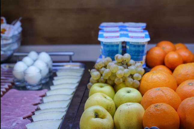 Escapada Gastronómica Sin Gluten de 2 Noches con Desayuno, Cena y Pack de Productos en Hostal Rural Los Naranjos (Granada)