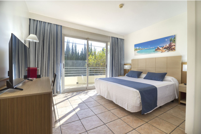 Escapada en Hotel Abril (San Juan, Alicante)