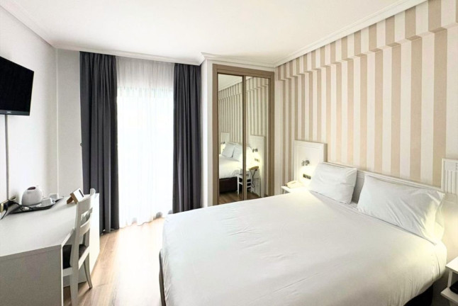 Escapada de 2 Noches con Desayuno y Acceso Privado al Spa en Hotel Alfonso I 4* (Tui, Pontevedra)