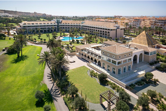 Escapada con Cena en Hotel AR Golf Almerimar 5* (Almerimar, Costa de Almería)