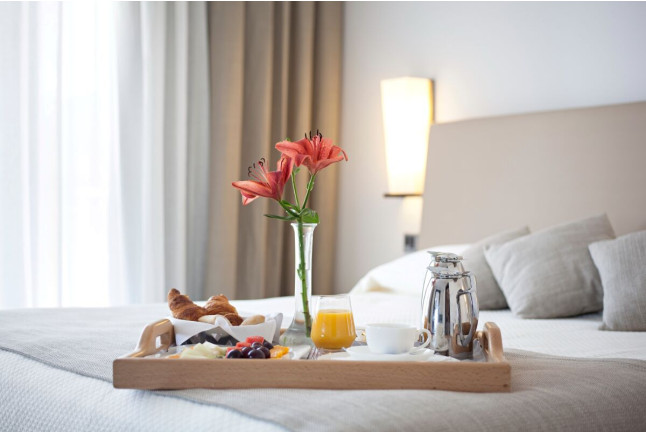 Escapada con Cena en Hotel AR Golf Almerimar 5* (Almerimar, Costa de Almería)