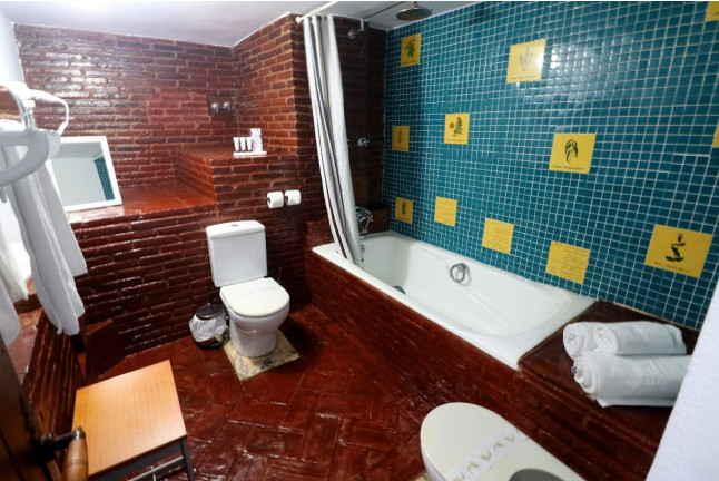 Escapada de 1 o 2 Noches con Cena y Visita a Bodega en Hotel Monasterio Rocamador (Almendral, Badajoz)
