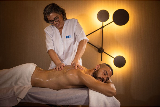 Termal Experience: Recorrido Termal con Masaje Relajante en RVHotels y Balneario Broquetas Spa Termal*** (Barcelona)