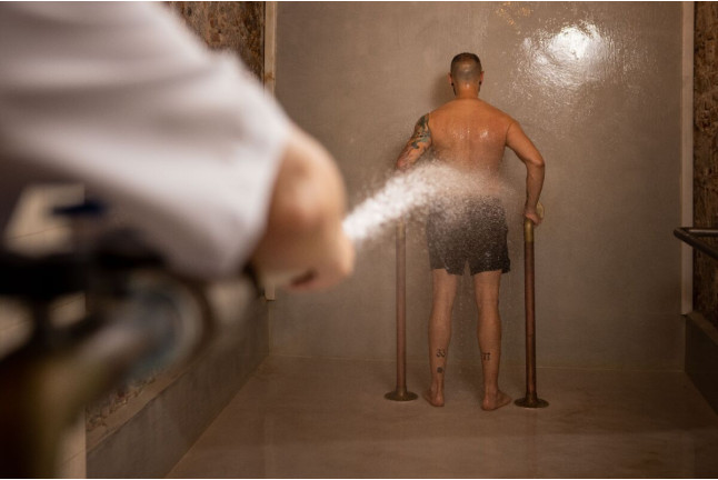 Termal Experience: Recorrido Termal con Masaje Relajante en RVHotels y Balneario Broquetas Spa Termal*** (Barcelona)