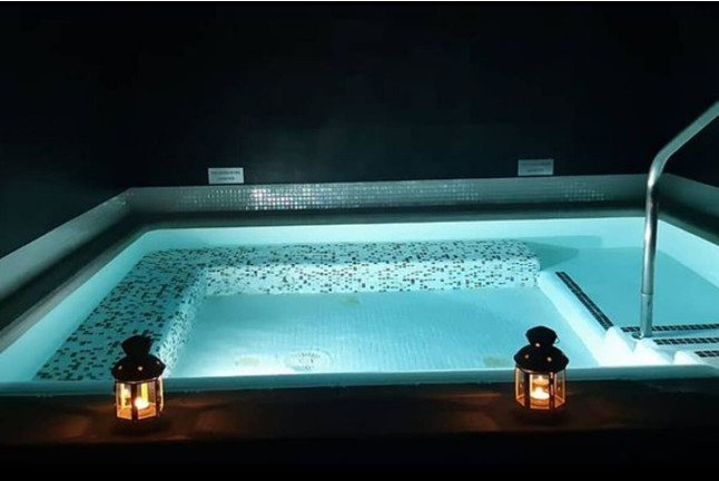 Escapada con Comida o Cena y Piscina Termal en Hotel Balneario Playa de Coma-Ruga 4* (Tarragona)
