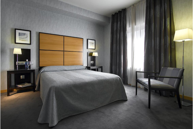 Escapada en Hotel Macià Real Alhambra 4* con Baños Árabes (Granada)