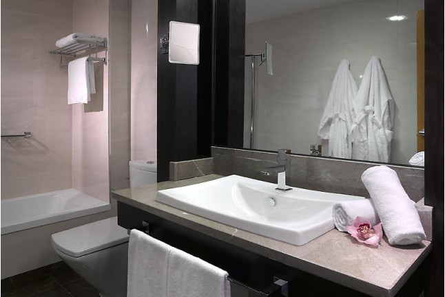 Escapada en Hotel Macià Real Alhambra 4* con Baños Árabes (Granada)
