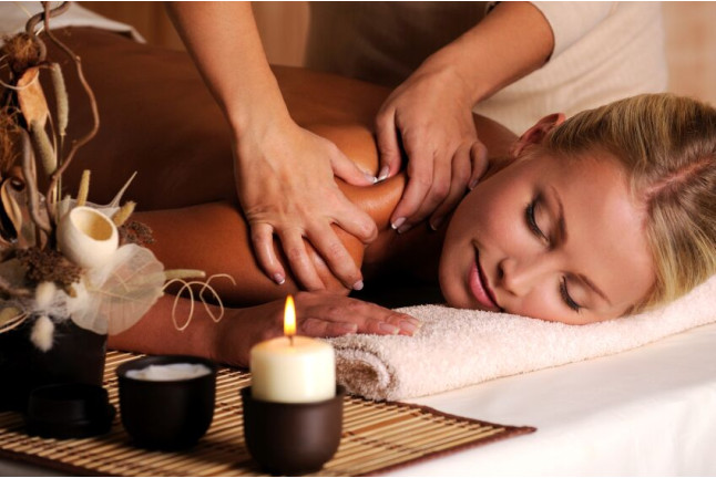 Hidratación Facial y Tratamiento Corporal en Hotel Barceló Marbella 4* (Marbella, Málaga)