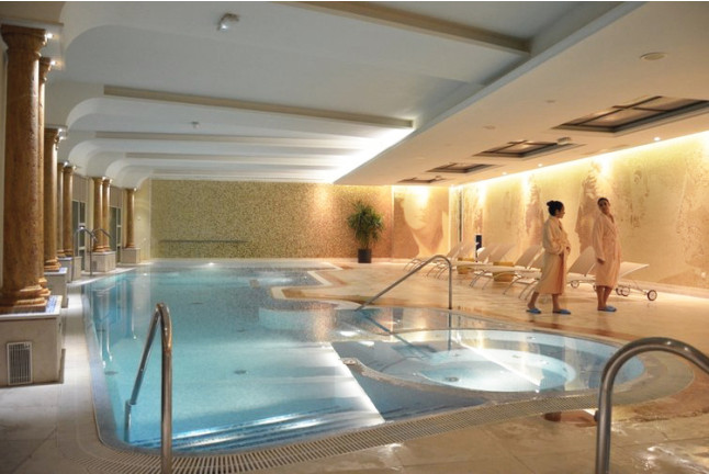 Circuito Spa, Masaje y Cena Romántica en Hotel Beatriz Toledo Auditorium & Spa 4* (Toledo)