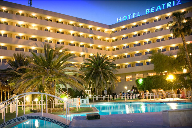 Circuito Spa, Masaje y Cena Romántica en Hotel Beatriz Toledo Auditorium & Spa 4* (Toledo)