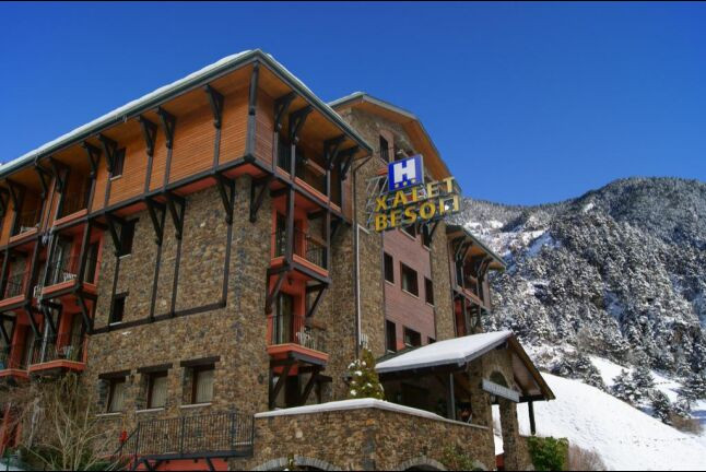 Escapada en Hotel Xalet Besolí 3* con Entrada General a Caldea Espacio Termolúdico y Espectáculo (Andorra)
