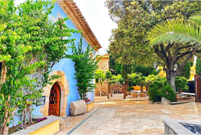Escapada con Cena en el Hotel Boutique Comtal Empúries (Castelló d'Empúries, Girona)