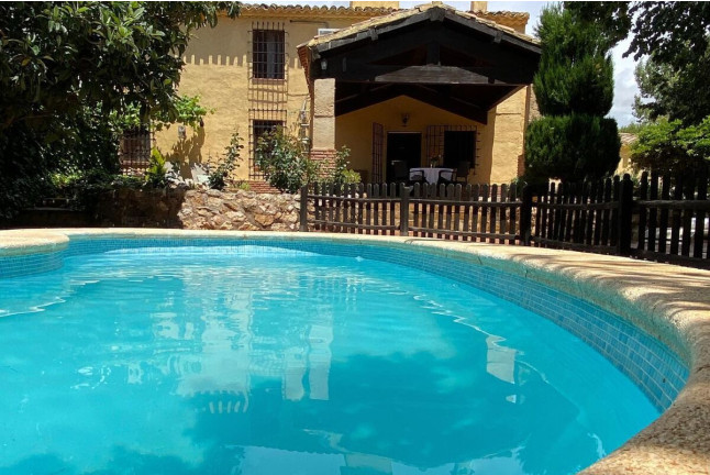 Escapada con Encanto y Ruta del Vino en Hotel Enoturismo Mainetes (Albacete)