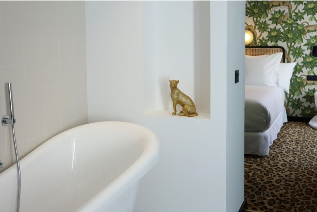 Escapada con Jacuzzi en Hotel Boutique Divino (Figueres, Girona)