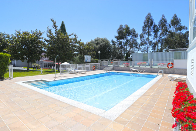 Escapada con Desayuno en Hotel Spa Congreso 4* (Teo - Santiago de Compostela, A Coruña)