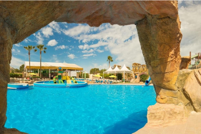 DAY PASS PREMIUM: Day Pass, Spa y Comida para dos en Hotel Magic Robin Hood 4* (El Albir, Alicante)