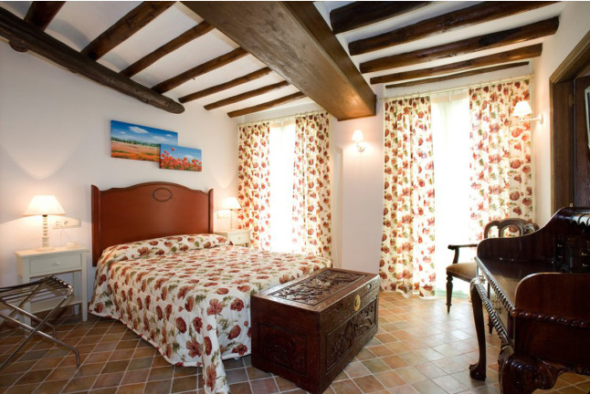 Escapada de 2 Noches con Opción a Desayuno en Hotel Rural El Pilaret (Azanuy, Huesca)