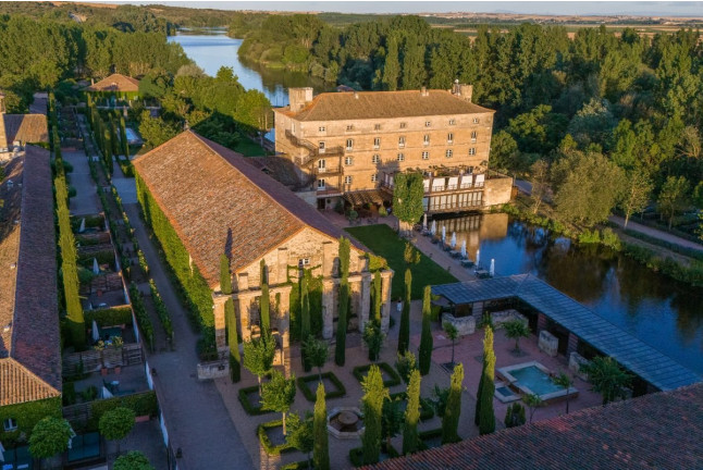 Cata de Vinos en Hacienda Zorita Wine Hotel 5* (Valverdón, Salamanca)