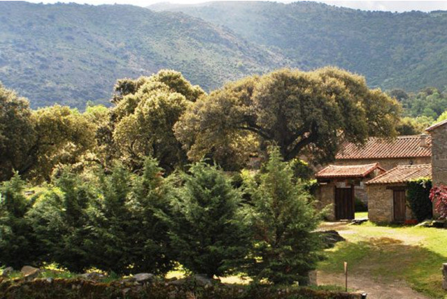 Escapada con Desayuno en Hotel Rural La Trocha de Hoyorredondo 4* (Hoyorredondo, Ávila)