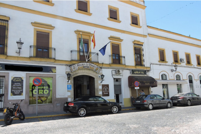 Escapada de 2 Noches con Desayuno en Hotel La Fonda del Califa (Arcos De La Frontera, Cádiz)