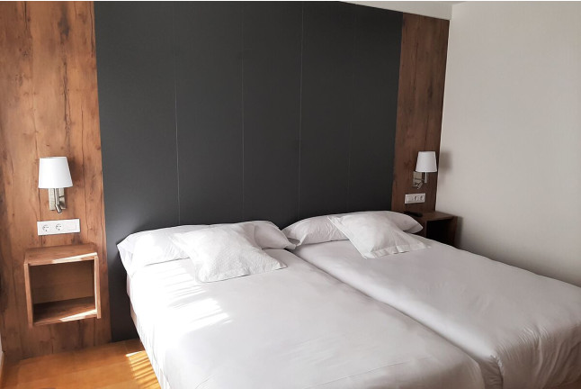 Escapada de 2 Noches con Desayuno y Opción a Habitación Superior en Hotel La Terraza (Miño, A Coruña)