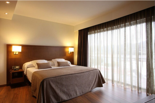 Escapada con Spa, Cena y Bañera Hidromasaje en Hotel Thalasso Cantábrico Las Sirenas 4* (Viveiro, Lugo)