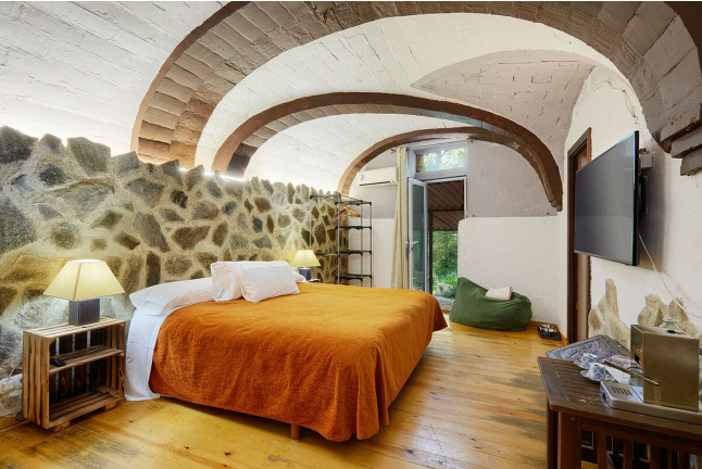 Escapada con Desayuno en Hotel Rural Mas Torrencito - Pet friendly (Parets d'Empordà, Girona)