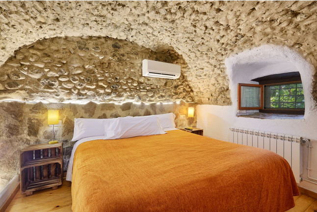 Escapada con Desayuno en Hotel Rural Mas Torrencito - Pet friendly (Parets d'Empordà, Girona)