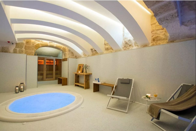 Escapada con Spa en Boutique Hotel Sant Roc & Spa 4* y Paddle Surf para dos (Menorca)
