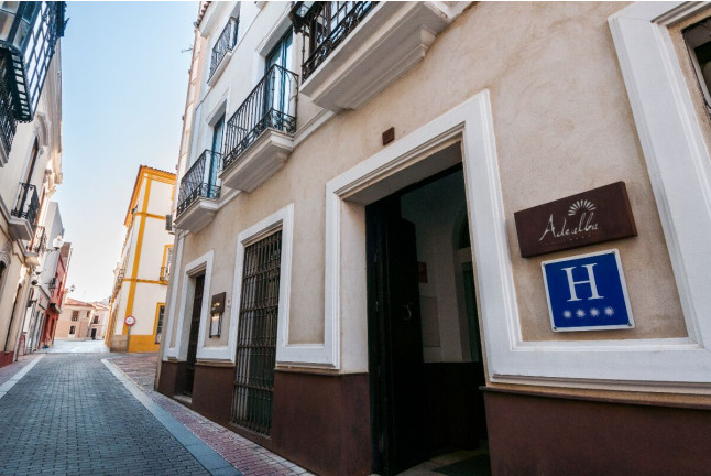 Escapada con Bañera Hidromasaje en Akla Hotel Mérida 4* (Mérida, Badajoz)