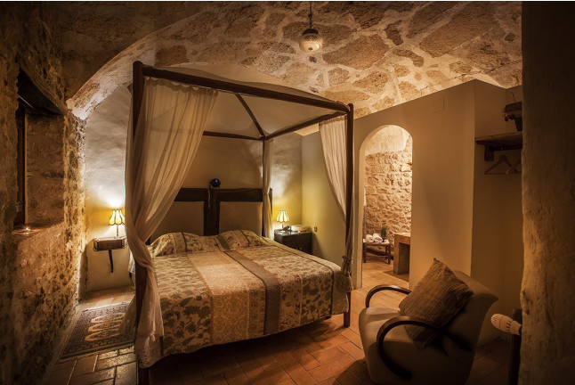 Escapada con Flotarium y Cena Opcional en la Masía de Mil Estrelles (Cornellà del Terri, Girona)
