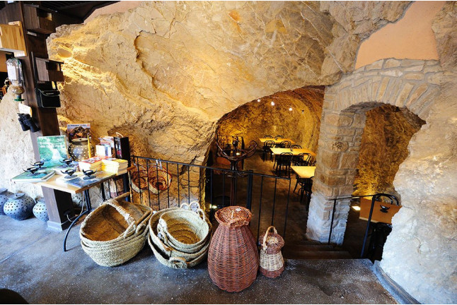 Comida o Cena para dos en Montsonís Medieval Resort (Lleida)