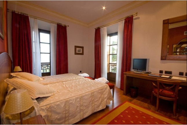 Escapada de 2 noches en Hotel Palacio de la Magdalena 4* con Circuito Spa (Soto del Barco, Asturias)