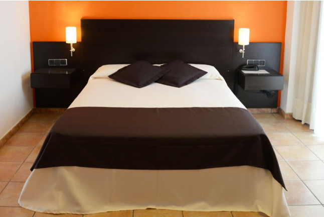 Escapada con Masaje en Pareja en Hotel Spa Pinar del Mar 3* (Platja d'Aro, Girona)
