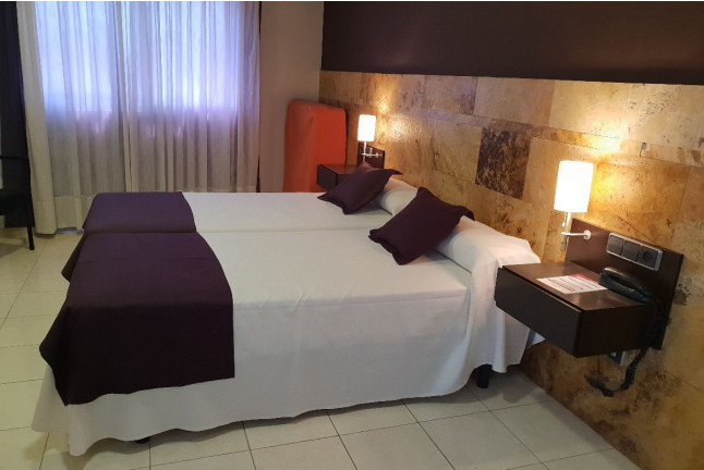 Escapada con Masaje en Pareja en Hotel Spa Pinar del Mar 3* (Platja d'Aro, Girona)