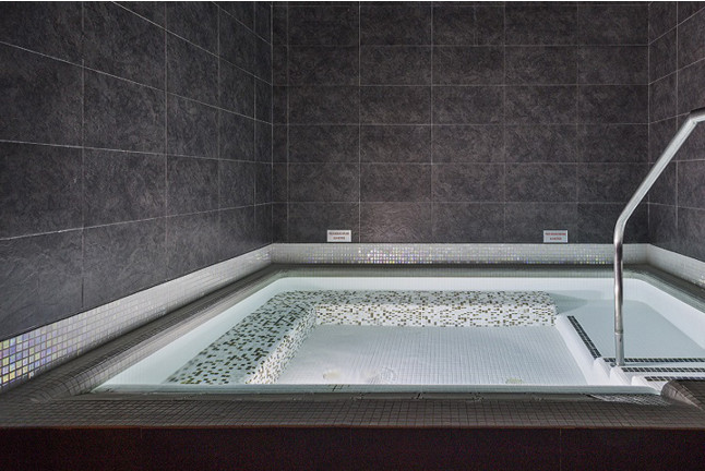 Piscina Termal y Terma Romana para dos en Hotel Balneario Playa de Coma-Ruga 4* (Tarragona)