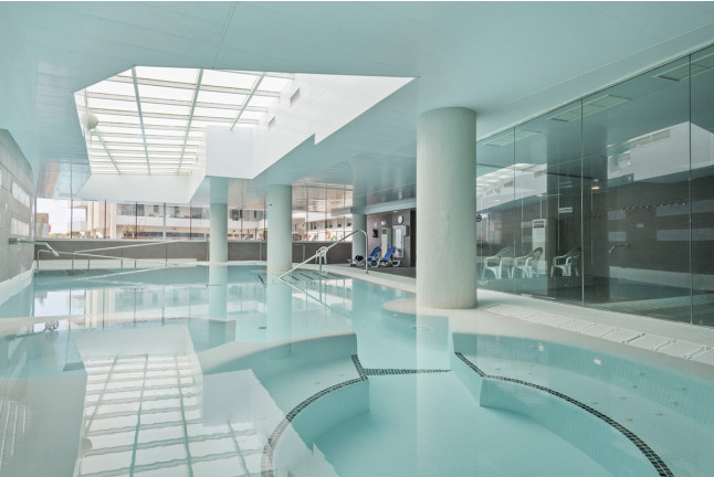 Piscina Termal y Terma Romana para dos en Hotel Balneario Playa de Coma-Ruga 4* (Tarragona)