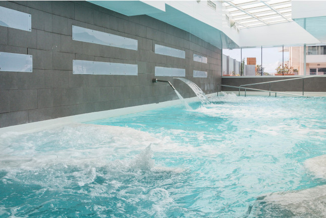 Piscina Termal y Terma Romana para dos en Hotel Balneario Playa de Coma-Ruga 4* (Tarragona)