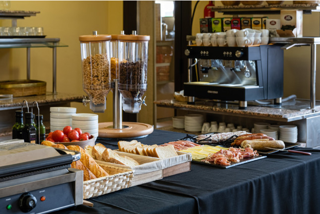 Escapada de 2 Noches con Desayuno en Hotel Port 1730 (Port del Comte, Lleida)
