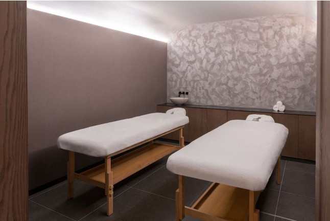 Circuito Spa y Masaje con Aromaterapia o Deeptissue en Radisson Collection Bilbao 5* (Bilbao, Vizcaya)