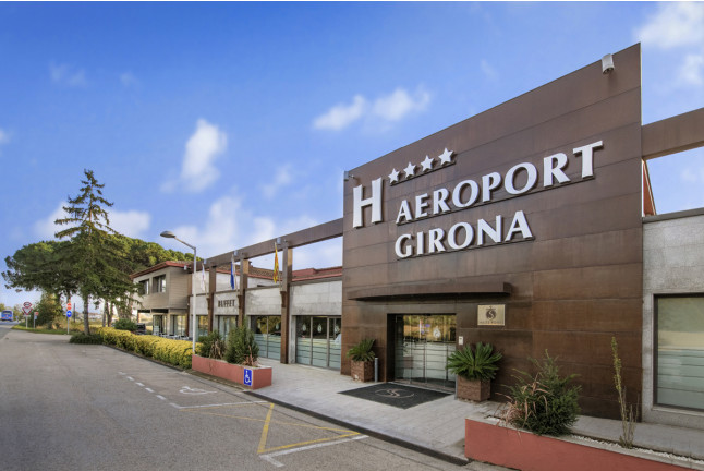 Circuito Spa y Degustación de Tapas para dos en Sallés Hotel Aeroport de Girona 4* (Riudellots de la Selva, Girona)