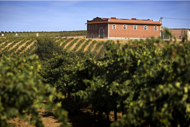 Escapada con Desayuno y Visita a Bodega en Hotel Monasterio Rocamador (Almendral, Badajoz)