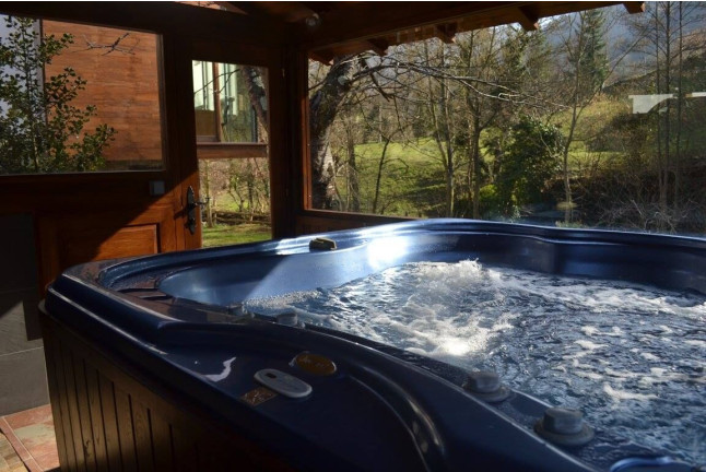 Escapada con Jacuzzi en Hotel Rural Alesga 3* (Teverga, Asturias) 