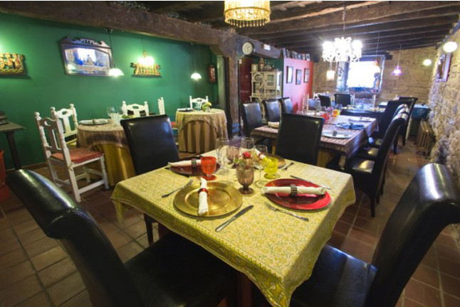 Escapada de 2 Noches con Cena en Hotel Rural Casa de las Campanas (Salinas de Pisuerga, Palencia)