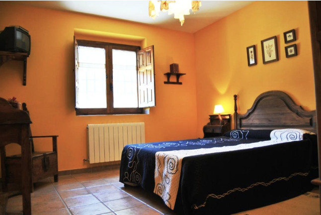 Escapada de 2 Noches con Desayuno en Hotel Rural La Trocha de Hoyorredondo 4* (Hoyorredondo, Ávila)