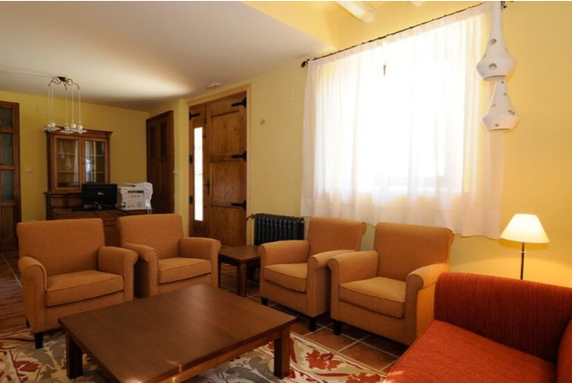 Escapada de 2 Noches en Hotel Rural Las Ollerías (Deza, Soria)
