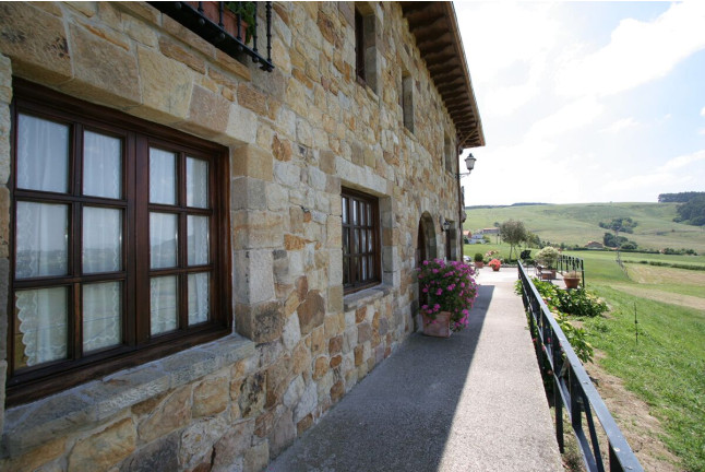 Escapada con Desayuno en Casa Rural Posada El Solar 3* (Galizano, Cantabria)