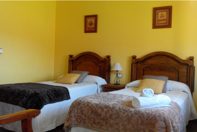 Escapada de 2 Noches con Desayuno en Hotel Rural Valle Agadón (Monsagro, Salamanca)