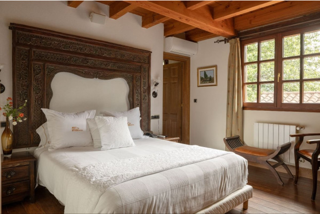 Escapada con Bañera Hidromasaje en Hotel & Spa Etxegana (Vizcaya)