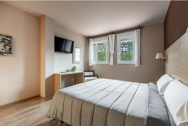 Escapada con Acceso a Zona Wellness, Desayuno y Cena en Hotel Iraipe Santuario De Arantzazu (Oñate, Guipúzcoa)
